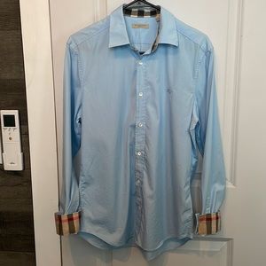 MENS BURBERRY BUTTON UP SHIRT